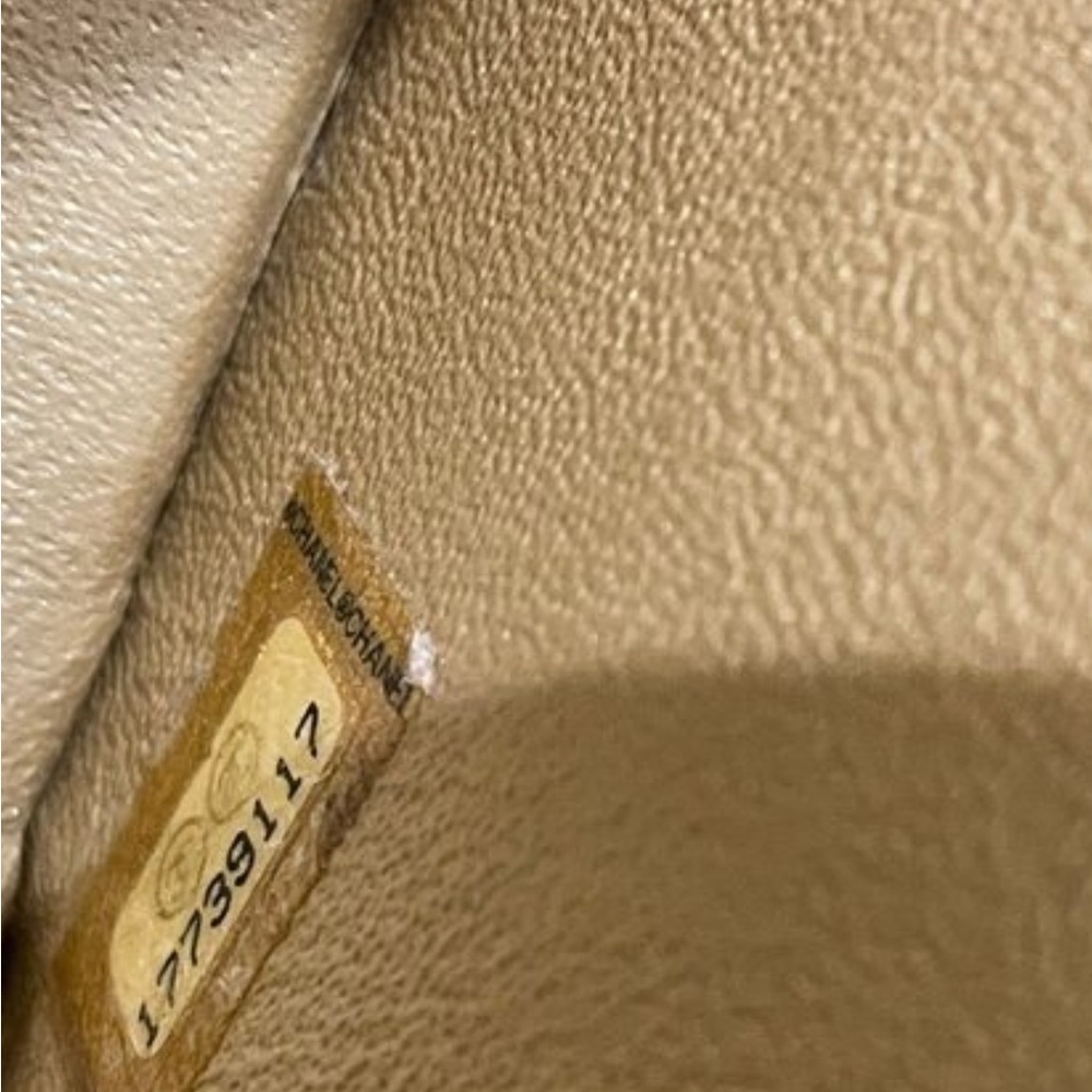Chanel Vintage Boy Bag cream , black and gold bag - Picture 11 of 16